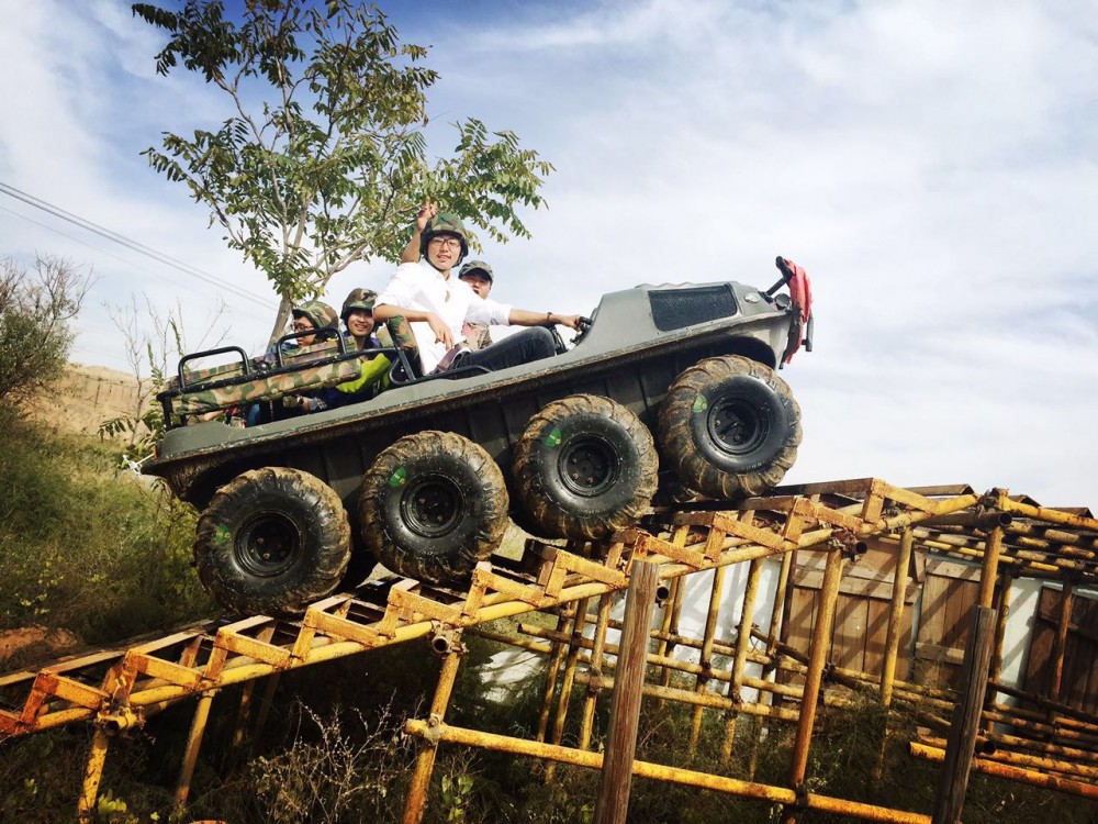 銀川旅游景點(diǎn)水洞溝兩棲戰(zhàn)車