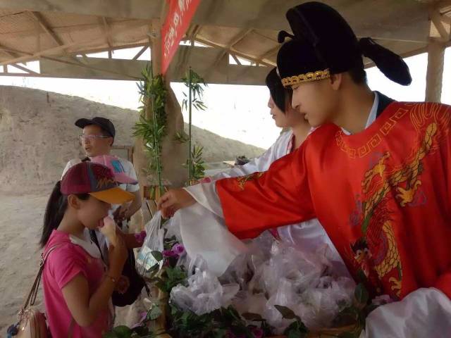 寧夏旅游景點水洞溝端午節(jié)彩繪